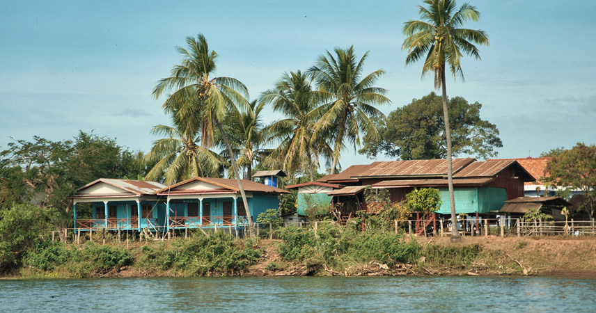 Don Det is the largest island in Si Phan Don