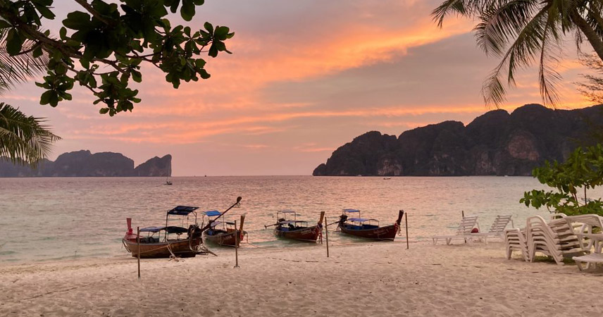Views of the sunset over the sea