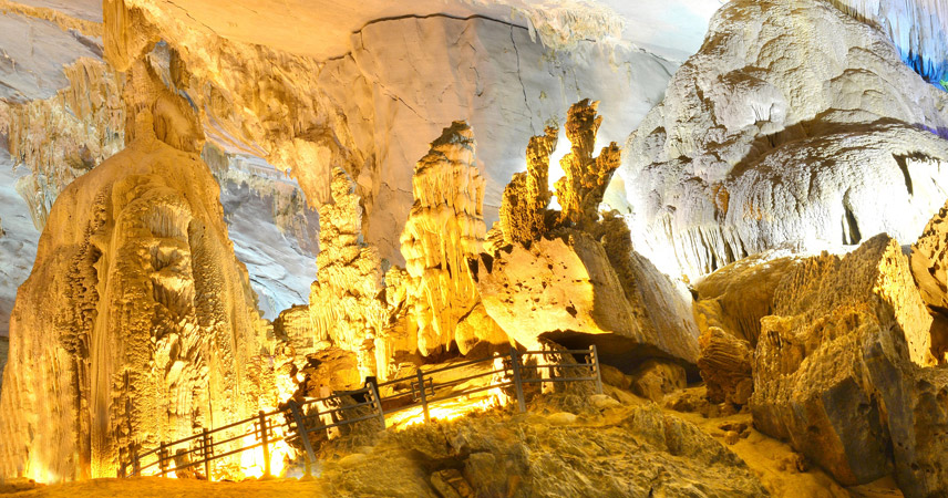 Discover Thien Duong Cave