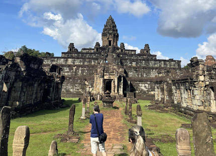 explore Angkor Thom