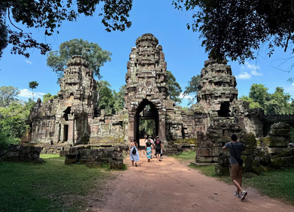 go to the Beng Mealea