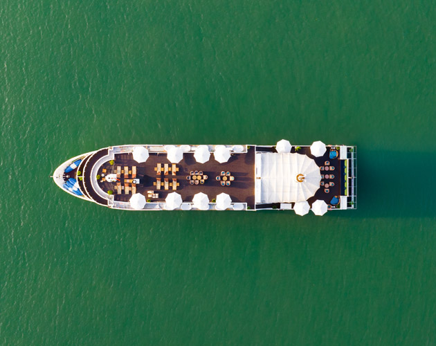 Discover Halong Bay on the Au Co Cruise