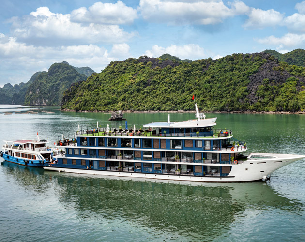 Discover Halong Bay on Doris Cruise