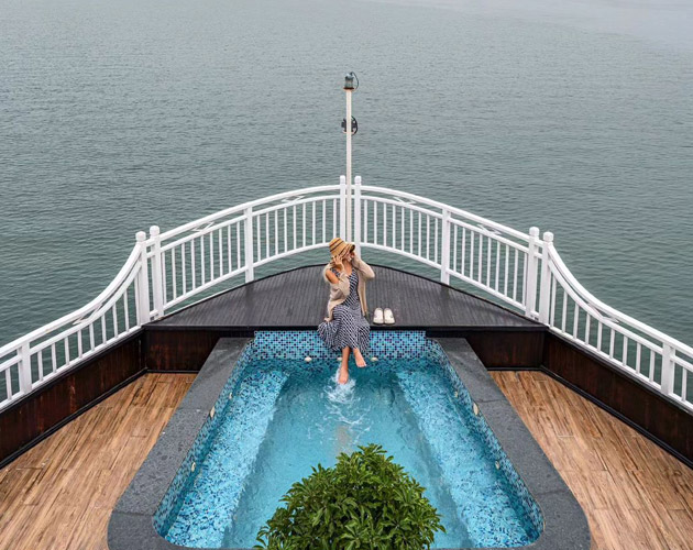 Explore Halong Bay on Hermes Cruises