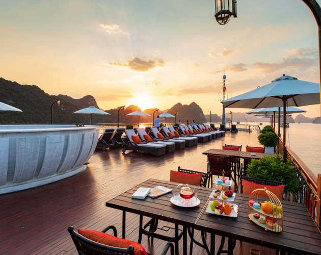 Explore Lan Ha Bay on Indochine Cruise