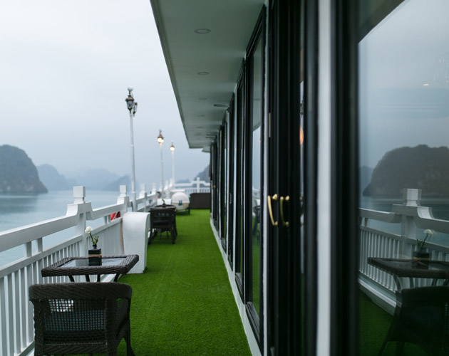 Discover Lan Ha Bay on Le Journey Luxury Cruise