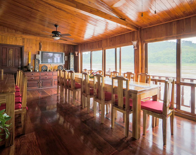 Mekong Sun Cruise in Laos River