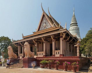 Central Vietnam and Angkor Temples 7 Days - Culture & Heritage Tour