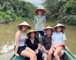 Explore Saigon and Nha Trang Beach