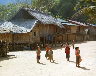 Laos Family Tour in 1 Week